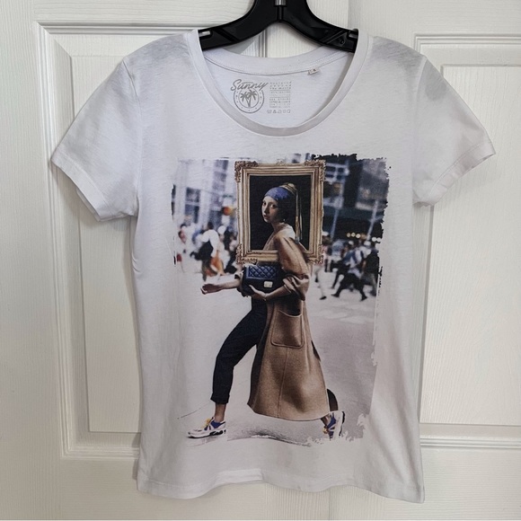GIRL WITH A PEARL EARRING T-SHIRT - Picture 3 of 6